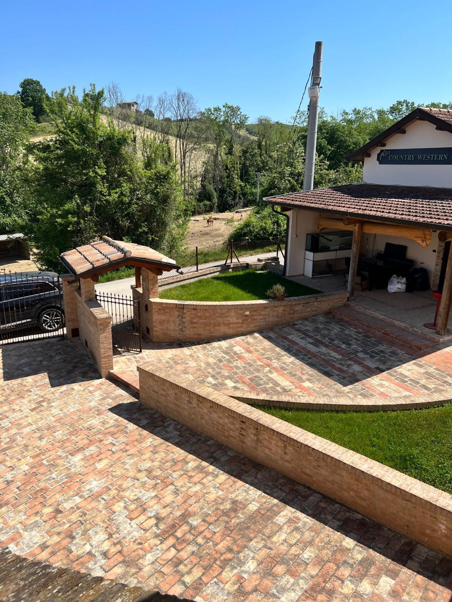 Sant'Omero Country House Western Club المظهر الخارجي الصورة
